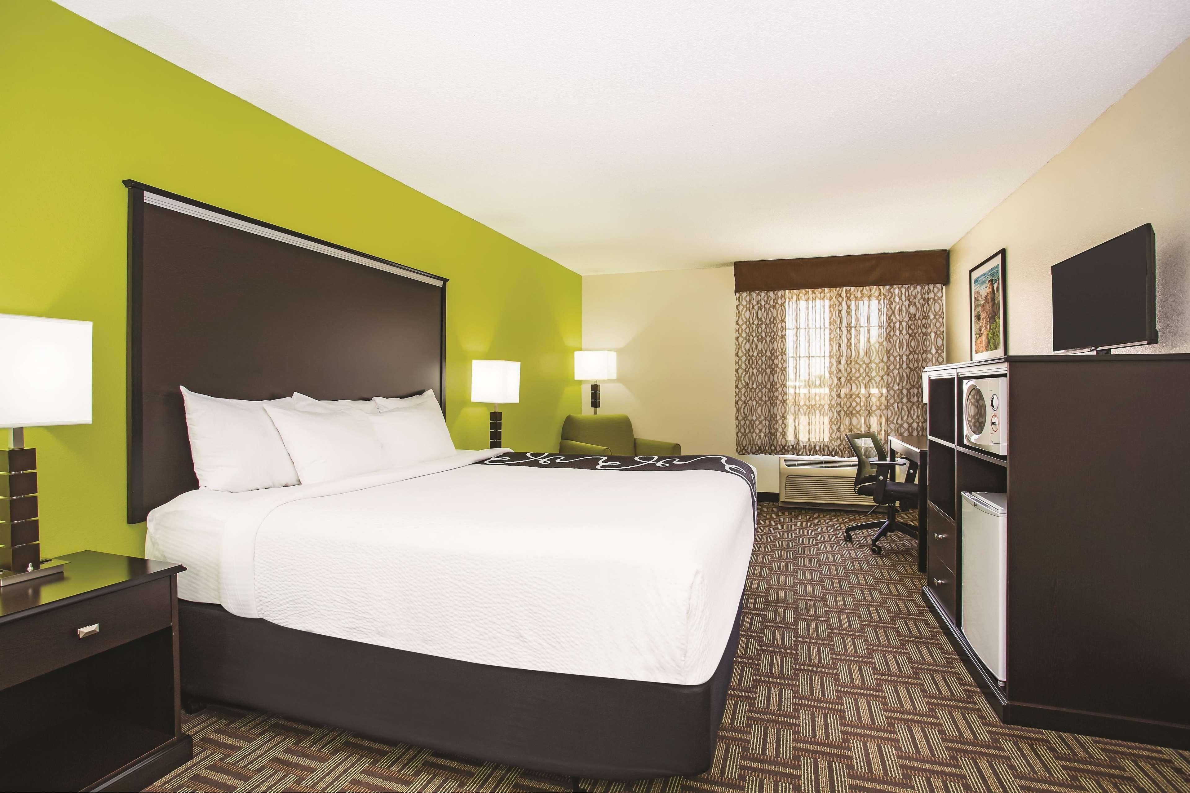 La Quinta By Wyndham Fruita Hotel Bagian luar foto