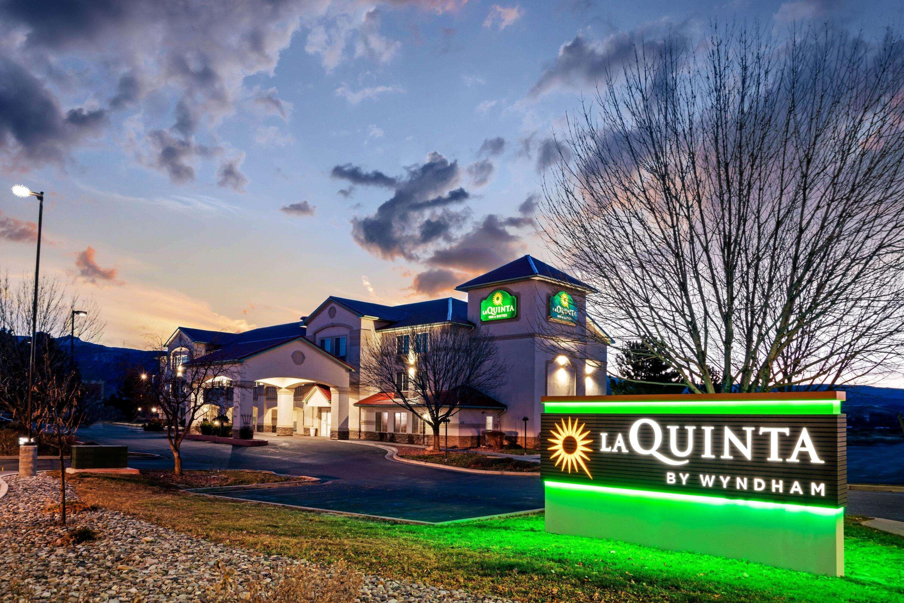 La Quinta By Wyndham Fruita Hotel Bagian luar foto