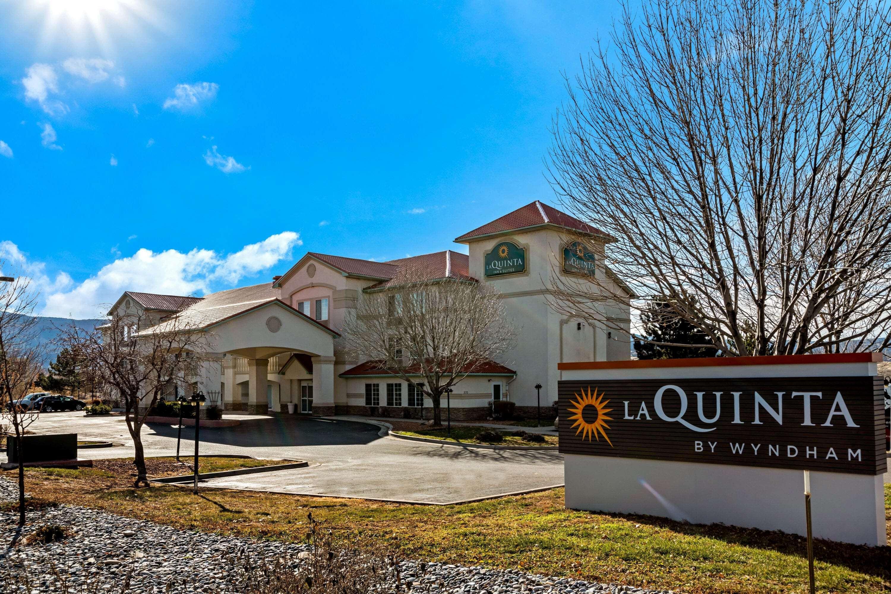 La Quinta By Wyndham Fruita Hotel Bagian luar foto